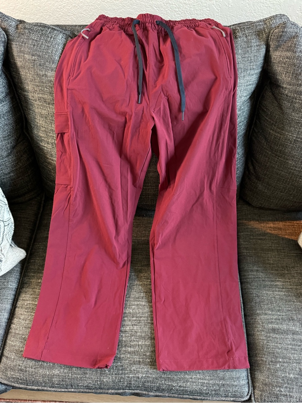 BEYOND YOGA Drawstring Cargo Pants - BURGUNDY